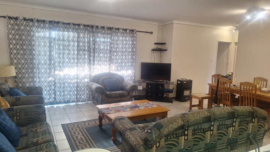 3 Bedroom Property for Sale in Gordons Bay Central Western Cape